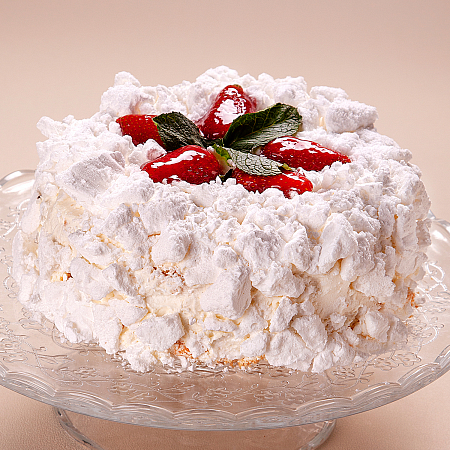 Торт ИТАЛЬЯНСКИЙ С КЛУБНИКОЙ, вес.