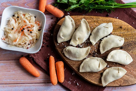 Вареники "БЕРЕЗОВСКИЕ" С квашеной капустой 800 гр. уп.