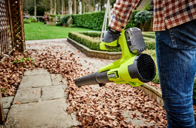 ONE RYOBI 18V GARDEN MACHINES RYOBI ONE 18V CORDLESS JET LEAF BLOWER WITH 4.0AH BATTERY RY18BLA 140