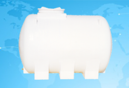 PLASTIC FUEL TANK 1800 L HORIZONTAL CYLINDRICAL WITH LEGS VT1800L-D ΠΛΑΣΤΙΚΗ ΔΕΞΑΜΕΝΗ ΚΑΥΣΙΜΟΥ - ΝΤΕΠΟΖΙΤO 1800L ΟΡΙΖΟΝΤΙΟ ΚΥΛΙΝΔΡΙΚΟ ΜΕ ΠΟΔΙΑ VT1800L-D