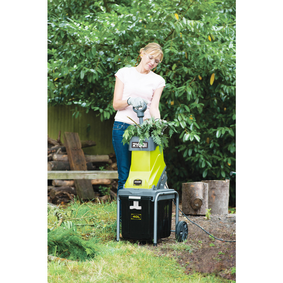 GARDEN SHREDDERS RYOBI ELECTRIC IMPACT GARDEN SHREDDER 2400W 45MM RSH2545B