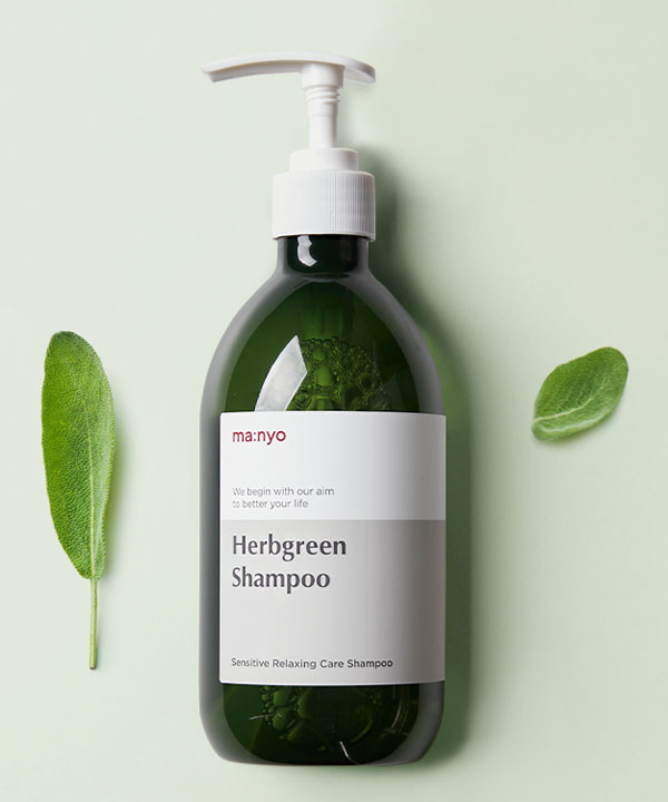 Освежающий шампунь для волос Маньо с экстрактами трав Manyo Herb Green Shampoo (510 ml)