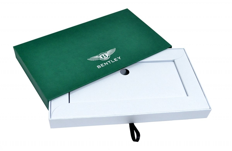 Эксклюзивная упаковка для сувениров — коробки с ложементом на заказ