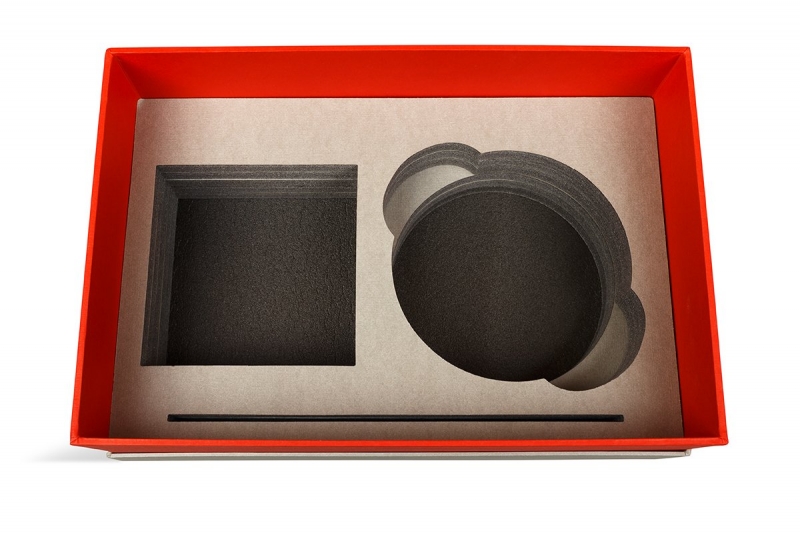 дизайнерская коробка с изолоновым ложементом 