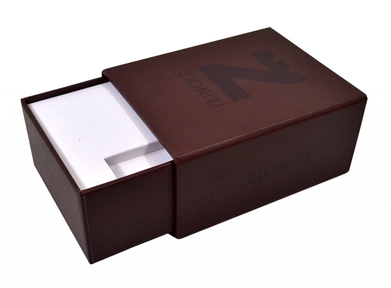 Кашированная коробка на магните с ложементом для визитки и флешки
