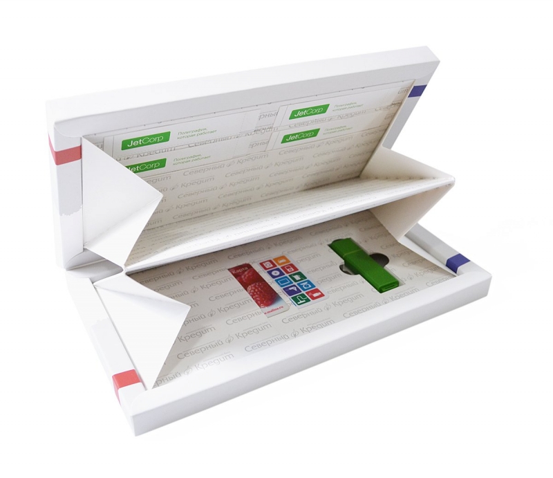 дизайнерская коробка для пластиковых карт и флешки