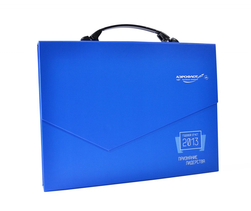 картонная упаковка-портфель с логотипом