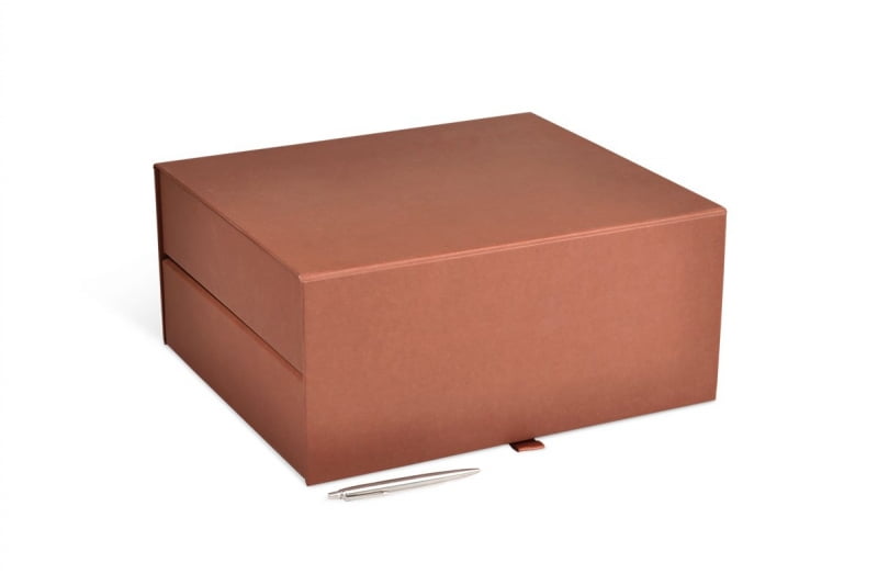 Большая подарочная двухъярусная коробка с ложементом