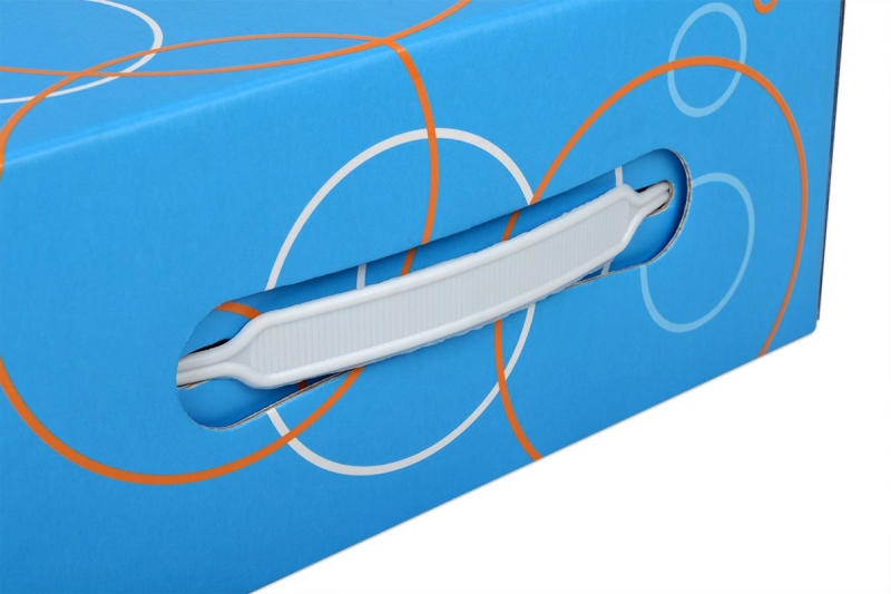 коробка с ручкой и логотип компании