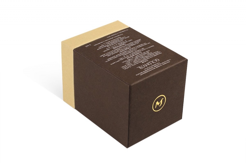 картонная упаковка с логотипом 
