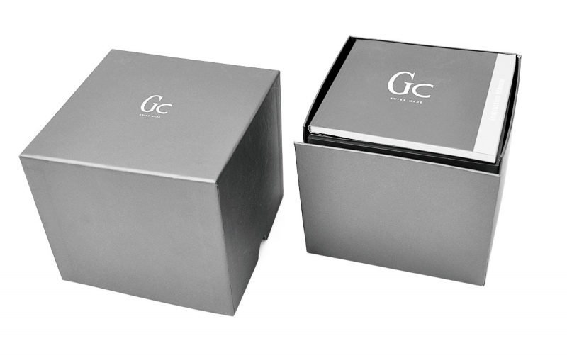 Подарочная коробка-куб с откидной стороной