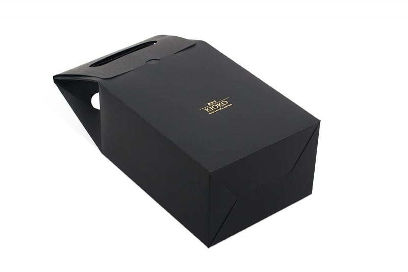 производство подарочных коробок-пакетов с логотипом для чая