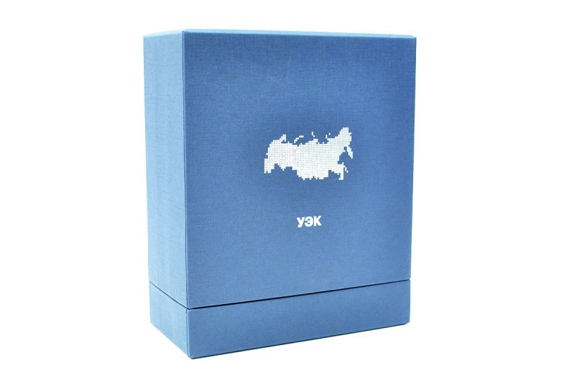Кашированная коробка-тубус с тиснением — кашированная упаковка