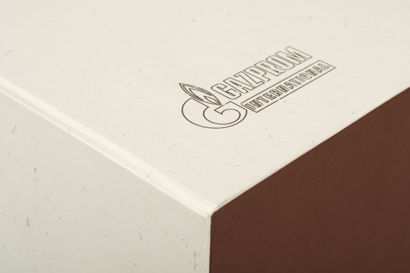 подарочные коробки с логотипом 