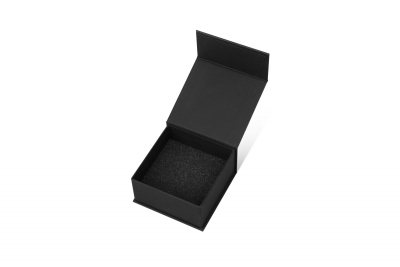 Подарочная коробка для мужского браслета в Москве – производство на заказ