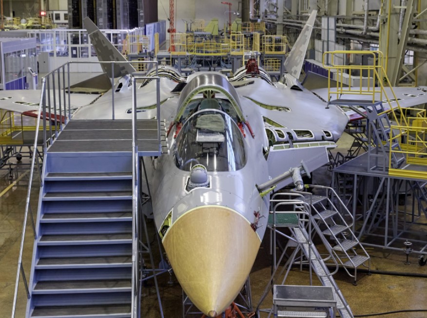 Для истребителей пятого поколения Су-57 построили холодильный центр
