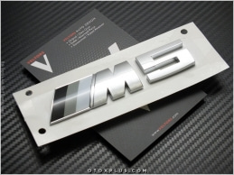BMW Gri Siyah Beyaz M5 Bagaj Yazı Logo Amblem