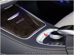 Mercedes MAYBACH Konsol Kokpit Torpido MAYBACH Logo Amblem