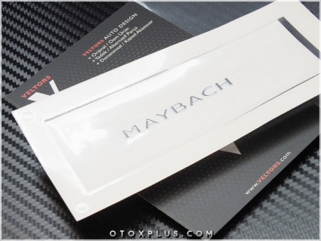 Mercedes MAYBACH Konsol Kokpit Torpido MAYBACH Logo Amblem