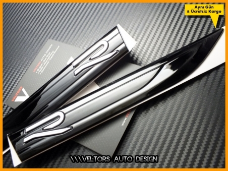 VW Golf 8 R line Yan Çamurluk Logo Amblem Seti