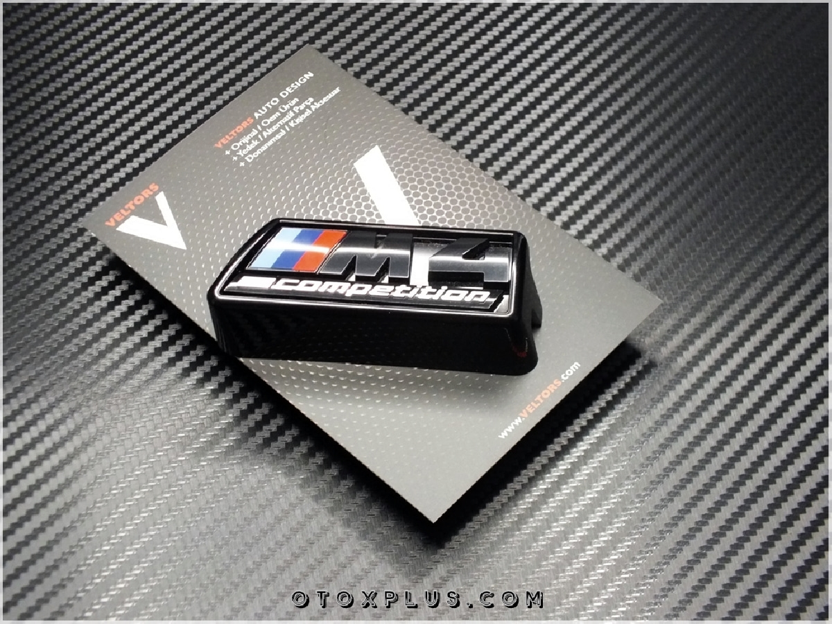 BMW M4 Ön Izgara M4 Competition Logo Amblem