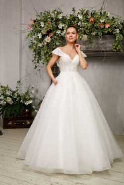 Номина - свадебное платье