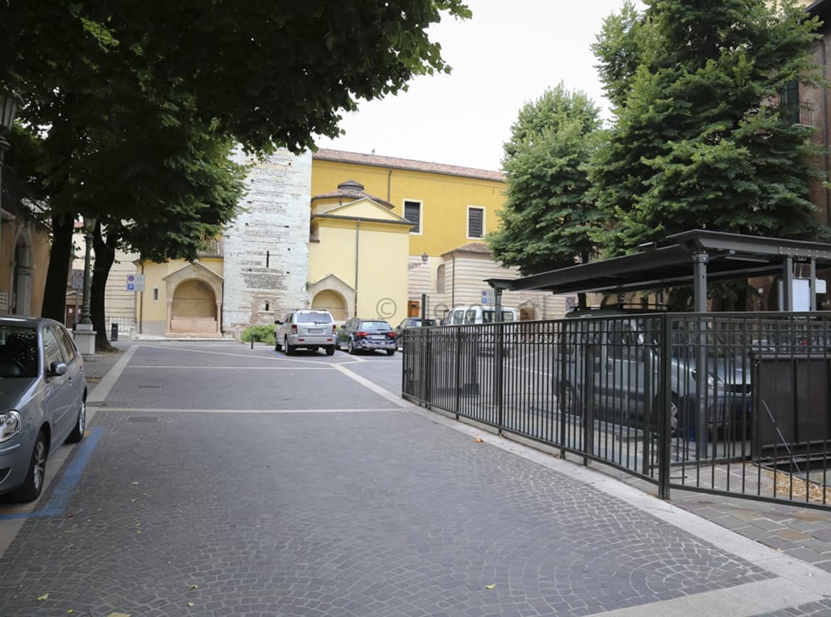 Verona - parcheggio automatico nel centro storico della città