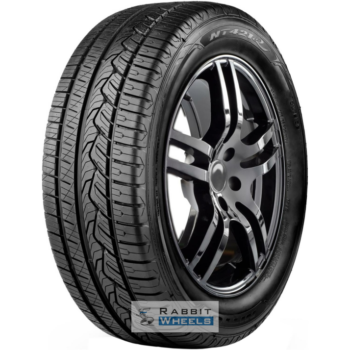 Nitto NT421Q 225/65 R17 106V XL