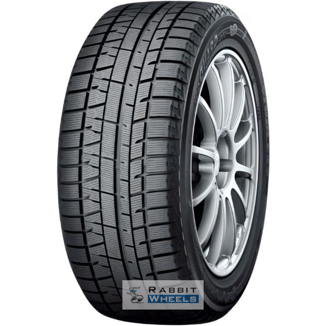 Yokohama iceGuard Studless iG50 + 215/55 R17 94Q