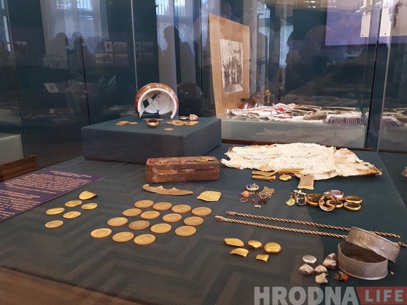 Золата, срэбра і рэчы Касцюшкі: у Гродне адкрылася вялікая выстава скарбаў