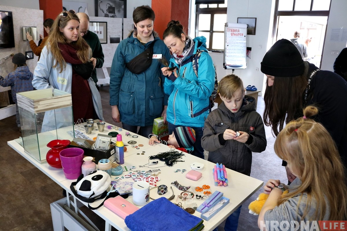 Экалагічна, стыльна і антыкапіталістычна. У Гродне адбыўся першы у 2019 годзе фрымаркет