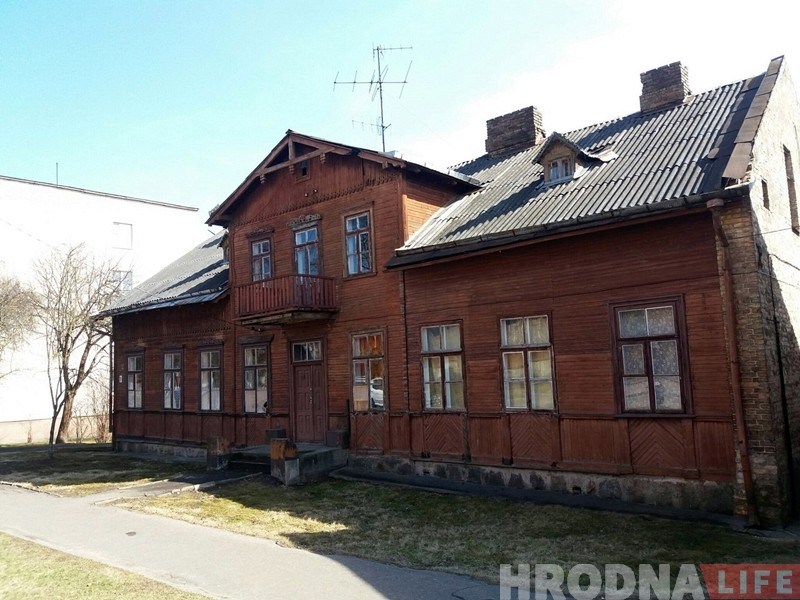Гой абяцаў не зносіць! Замест драўляных дамоў на Міцкевіча хочуць пабудаваць гандлёвы цэнтр ці гасцініцу