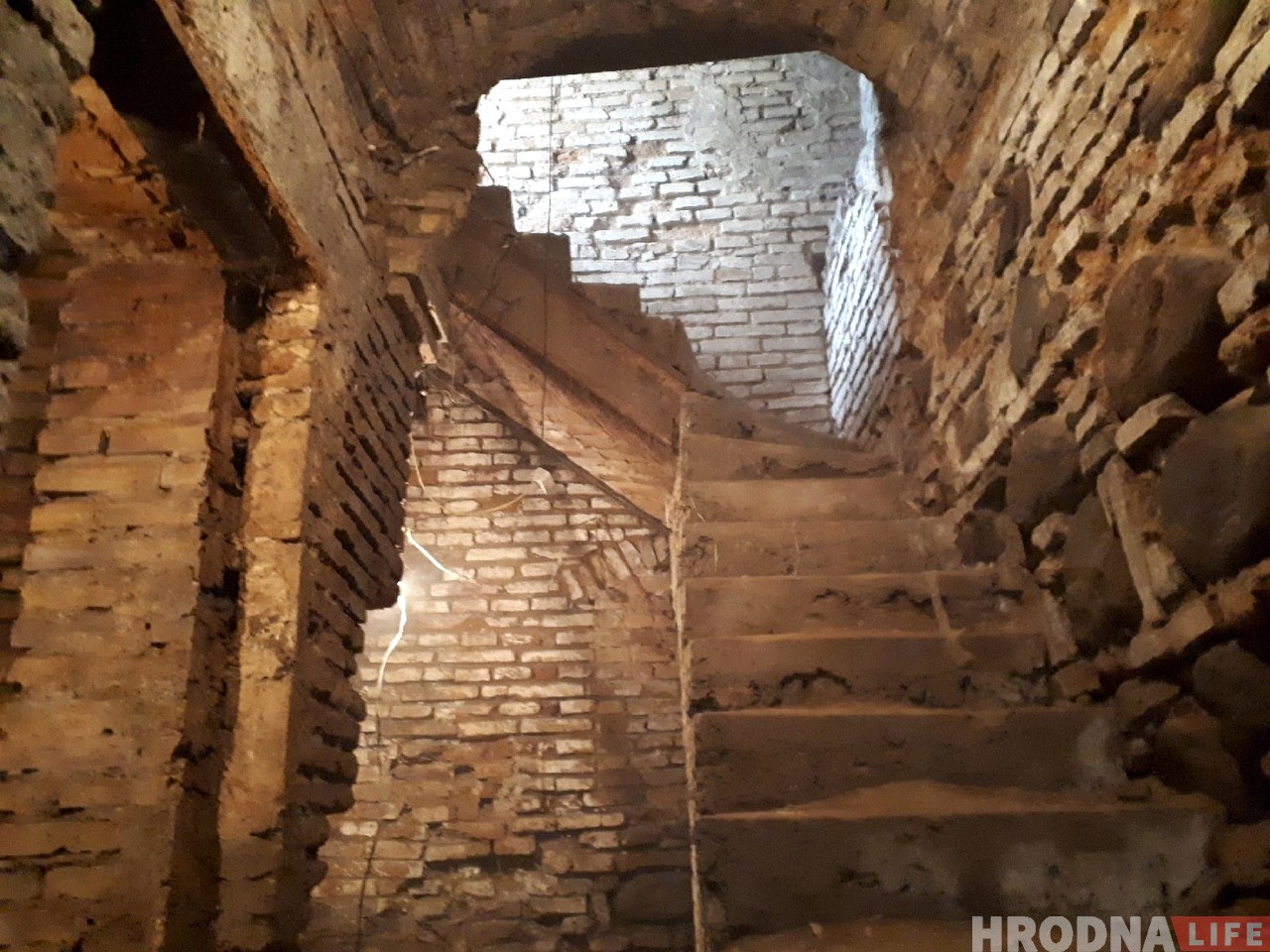 У старадаўніх падвалах на Савецкай адкрыецца кафэ-пякарня