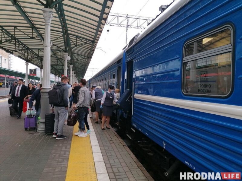 Без Wi-Fi і з раскладнымі канапамі. Праехалі ў першым прычапным вагоне на Маскву