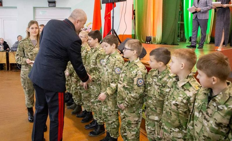 У 2020-м разганялі пратэсты, а зараз будуць вучыць дзяцей: у Гродне стварылі вайскова-патрыятычны клуб