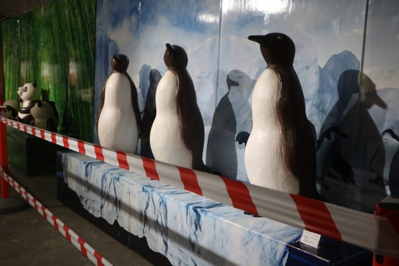 Орел, пингвин и даже рояль: выставка из 500 кг шоколадных экспонатов работает в “Triniti”
