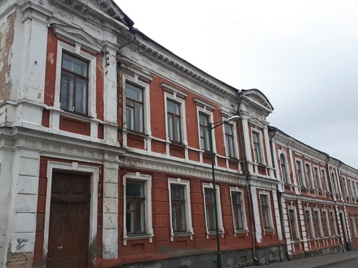 Бывший кожвендиспансер на Василька реконструируют. Там будут апартаменты и помещения бытового обслуживания