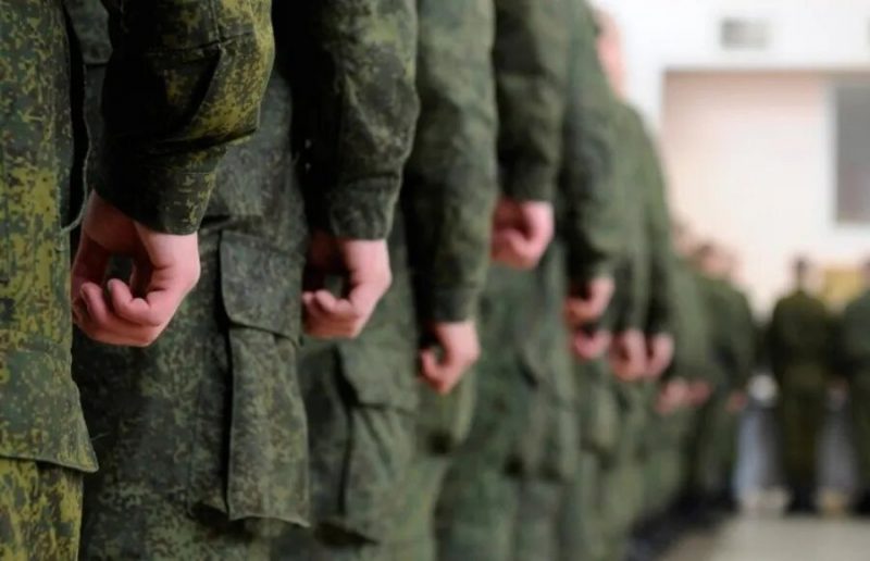 Стало известно когда в Гродно планируют закончить сверку военнообязанных