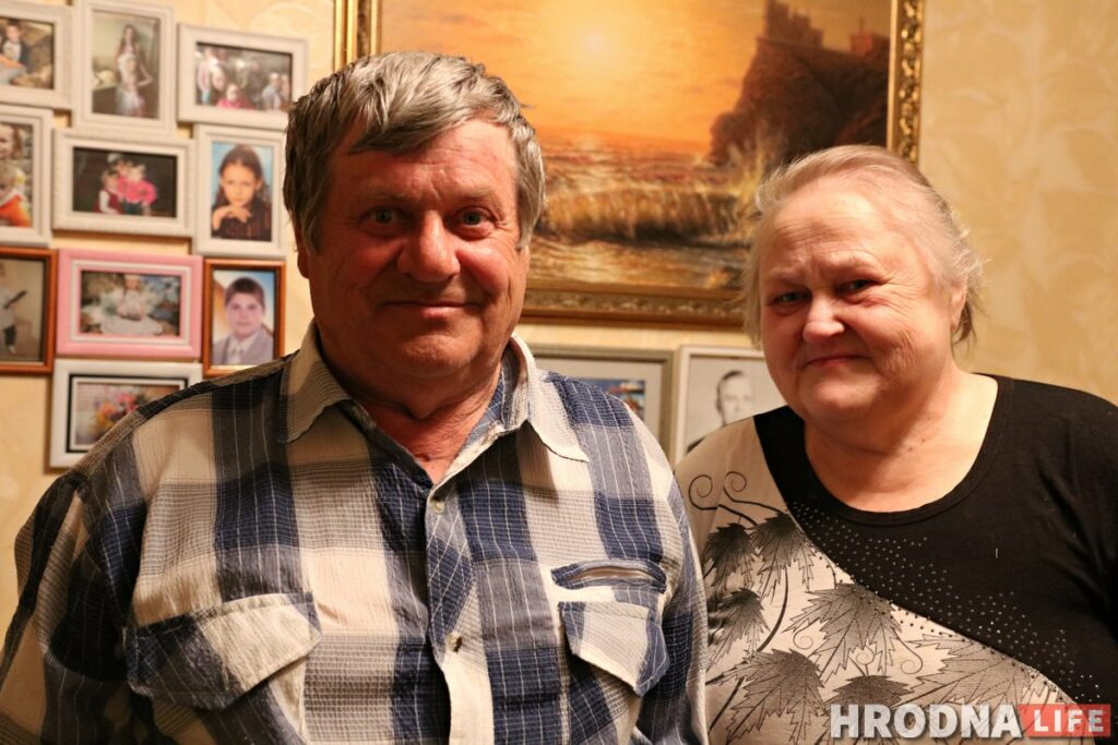 «Соседи до сих пор шарахаются». Пара пенсионеров из Гродно рассказала, как пережила COVID-19
