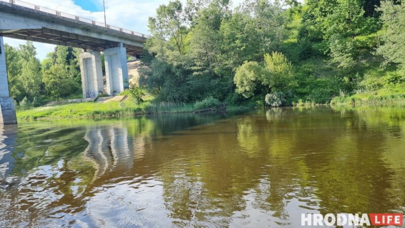 По Неману с Ольгой Соломовой. «Винтажный» гродненский теплоход открыл сезон речных прогулок (в прошлое)