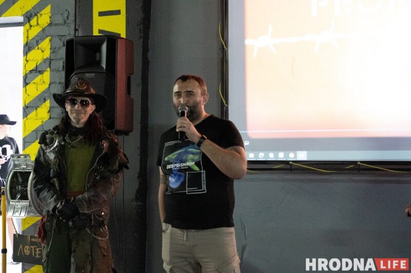 Парень из "Матрицы", реванш с клавиатурой и охота на мышей. В Гродно открыли киберарену “Skynet”