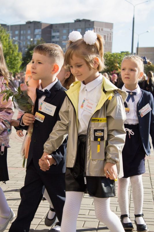 В школах Гродно прошли праздничные линейки (ФОТО)