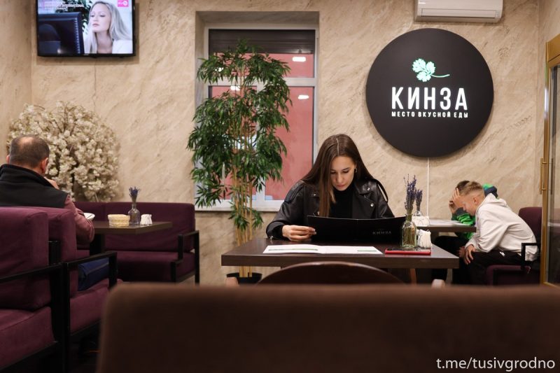 Узбекский плов и фермерское мясо для шаурмы. На Дзержинского открылось новое кафе «Кинза»
