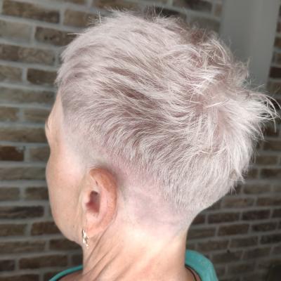 Пикси блонд (pixie blonde haircut)