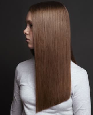 Стильно и объемно: 15 лучших причесок для тонких волос
