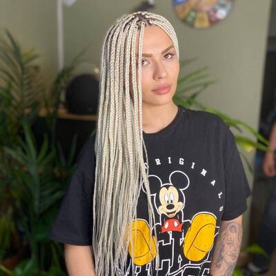 Тонкие афрокосички на всю голову, вид спереди