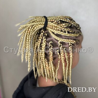 Детские афрокосички на всю голову в Минске — короткая длина, аккуратное плетение, вид сверху