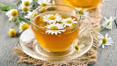 Рецепты натурального осветления русых волос - ромашковый чай