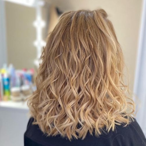 Завивка крупными локонами