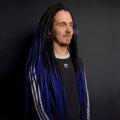 Мужские дреды с цветным канекалоном